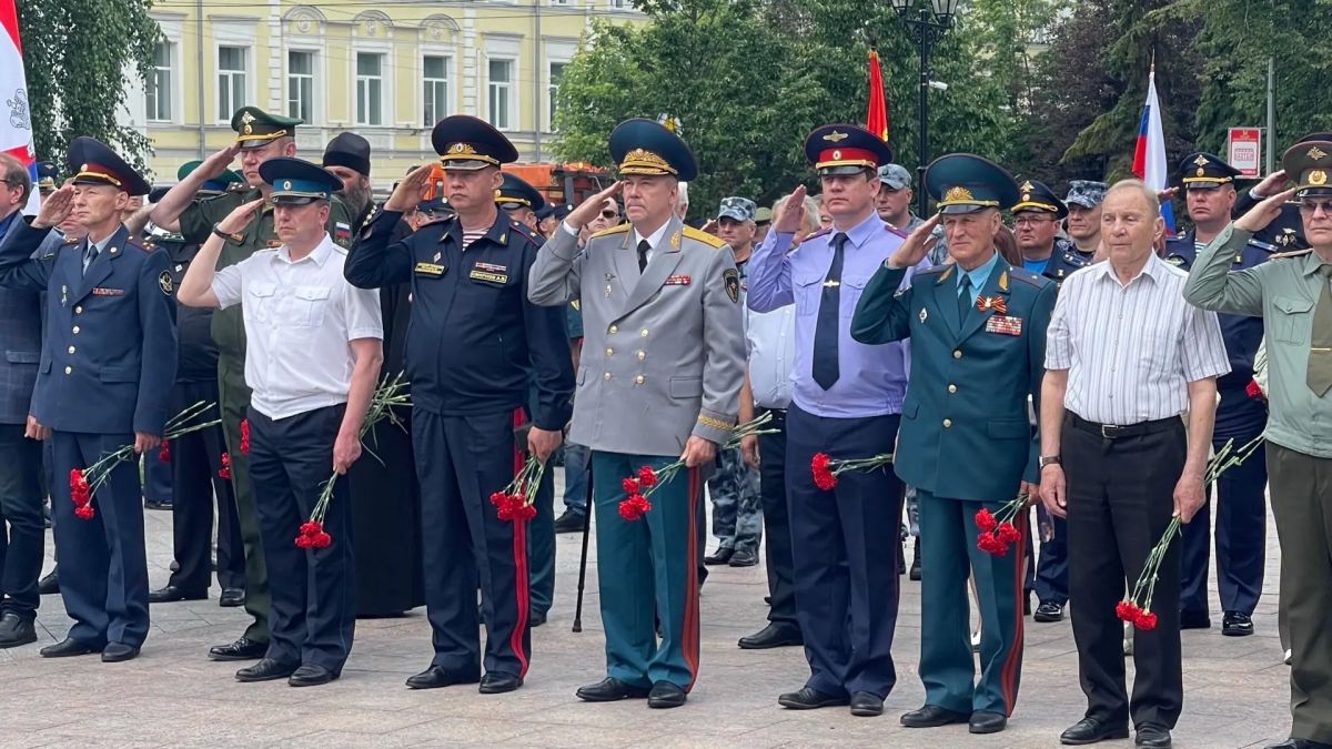 Заместитель руководителя следственного управления СК России по Ярославской области принял участие в памятном мероприятии Заместитель руководителя следственного управления СК России по Ярославской области принял участие в памятном мероприятии