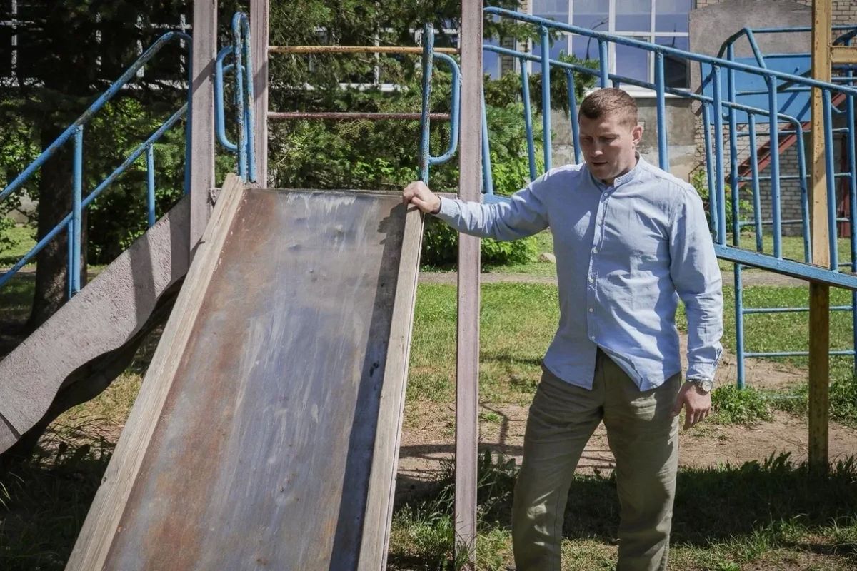 Дмитрий Рудаков: Сегодня в рамках еженедельного обхода территорий проверил состояние дел в Веретье Дмитрий Рудаков: Сегодня в рамках еженедельного обхода территорий проверил состояние дел в Веретье