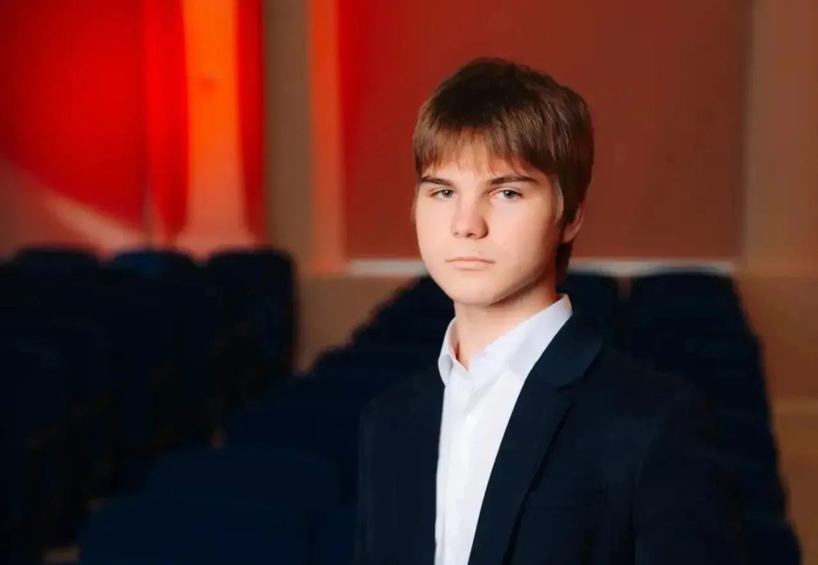 Михаил Евраев: Вчера я рассказывал о Михаиле Снежкове из Тутаева, который получил 200 баллов на ЕГЭ Михаил Евраев: Вчера я рассказывал о Михаиле Снежкове из Тутаева, который получил 200 баллов на ЕГЭ
