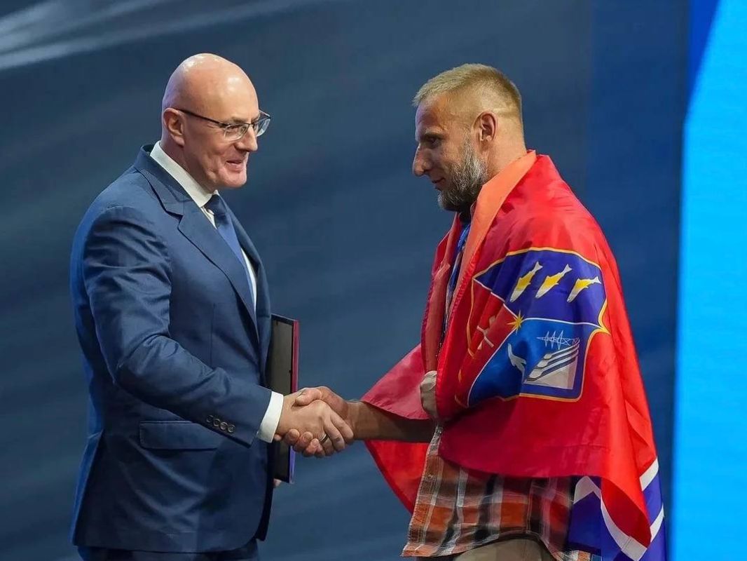 Ярославские ветераны вернулись с чемпионата «Абилимпикс» Ярославские ветераны вернулись с чемпионата «Абилимпикс»