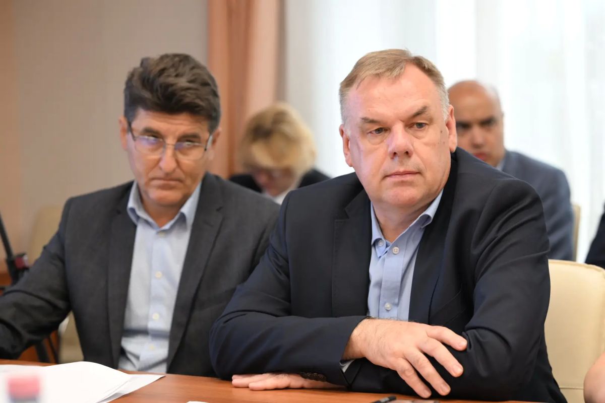 Михаил Евраев: Продолжаем практику проведения открытых встреч с жителями Михаил Евраев: Продолжаем практику проведения открытых встреч с жителями