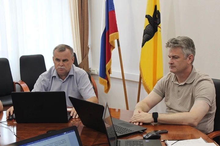 Сегодня Комиссия разрешила открыть специальные избирательные счета на выборах депутатов Государственной Думы Федерального Собрания Российской Федерации девятого созыва кандидатам: Сегодня Комиссия разрешила открыть специальные избирательные счета на выборах депутатов Государственной Думы Федерального Собрания Российской Федерации девятого созыва кандидатам: