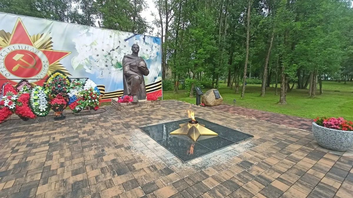 Михаил Евраев: Ведем системную работу по сохранению памяти о защитниках Отечества Михаил Евраев: Ведем системную работу по сохранению памяти о защитниках Отечества