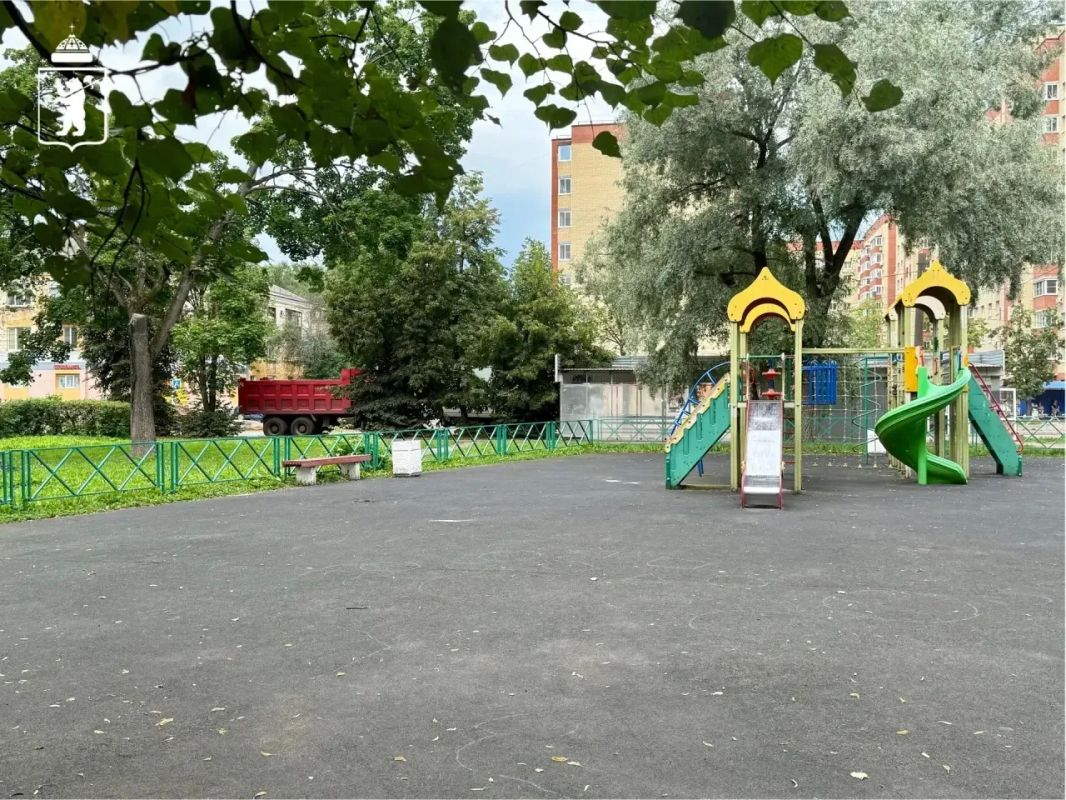Благоустройство детской площадки началось в сквере на улице Жукова Благоустройство детской площадки началось в сквере на улице Жукова