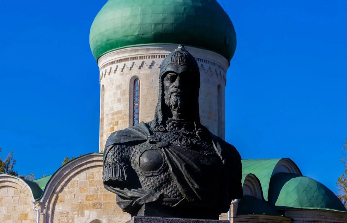 Михаил Евраев: Переславль-Залесский отмечает свой 874-й день рождения Михаил Евраев: Переславль-Залесский отмечает свой 874-й день рождения