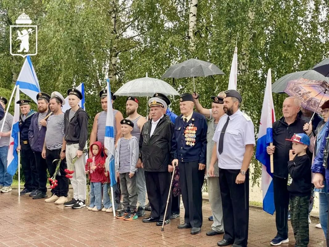 Артём Молчанов: С Днём Военно-морского флота! Артём Молчанов: С Днём Военно-морского флота!