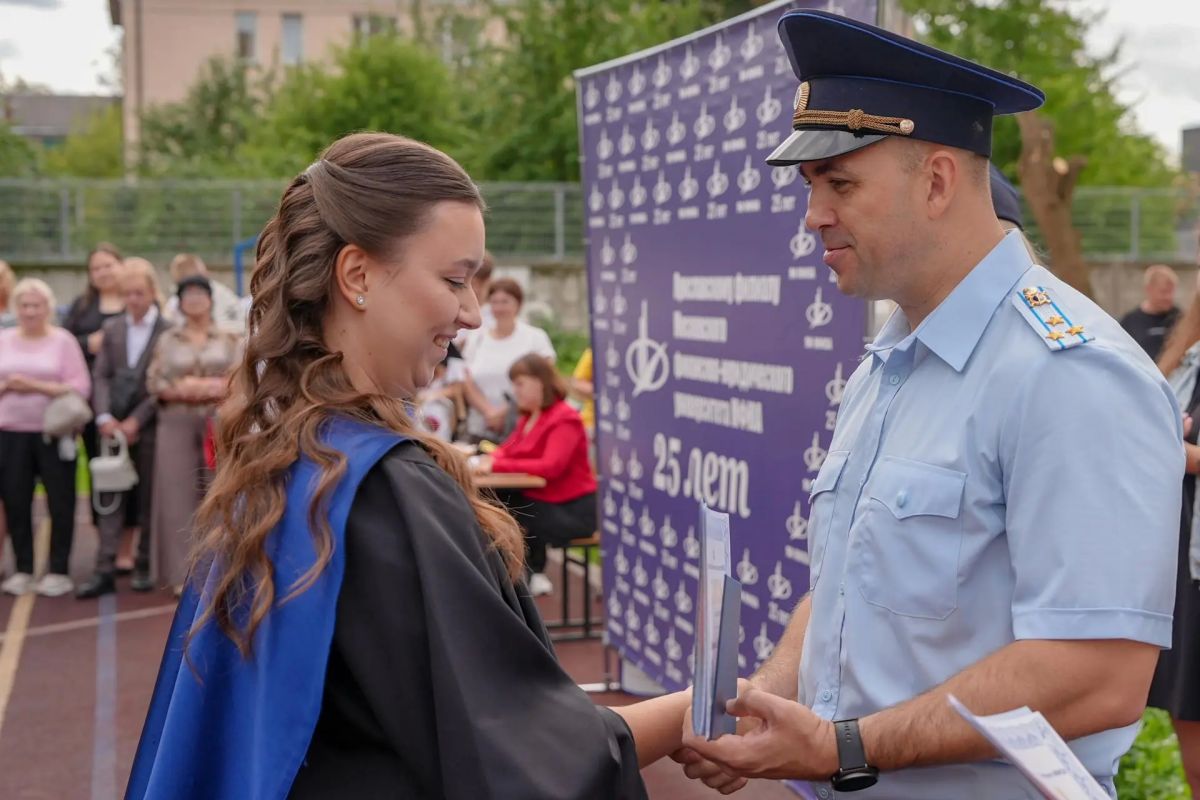 Выпускники ярославских ВУЗов пополнили ряды следственных подразделений регионального УМВД Выпускники ярославских ВУЗов пополнили ряды следственных подразделений регионального УМВД