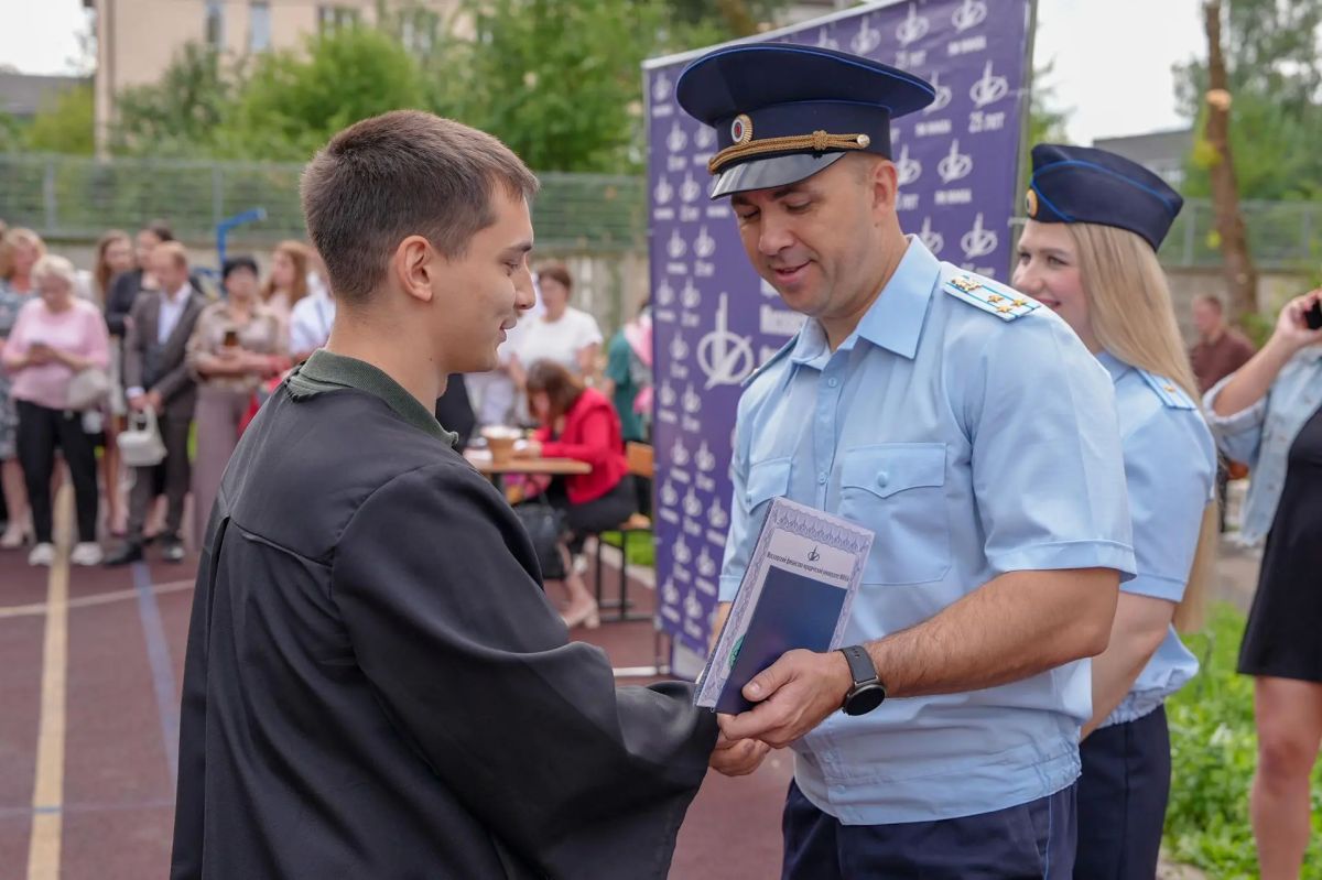 Выпускники ярославских ВУЗов пополнили ряды следственных подразделений регионального УМВД Выпускники ярославских ВУЗов пополнили ряды следственных подразделений регионального УМВД