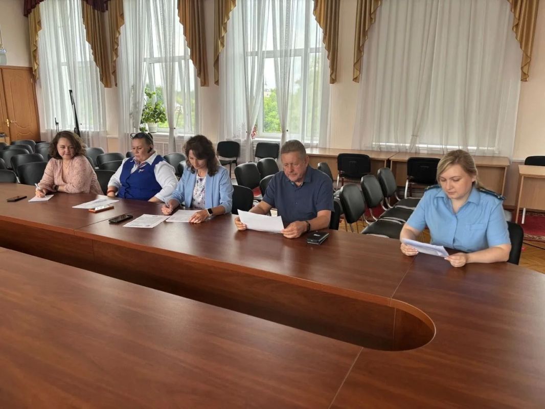 Представители Ростовской межрайонной прокуратуры приняли участие в заседании территориальной комиссии по противодействию нелегальной занятости