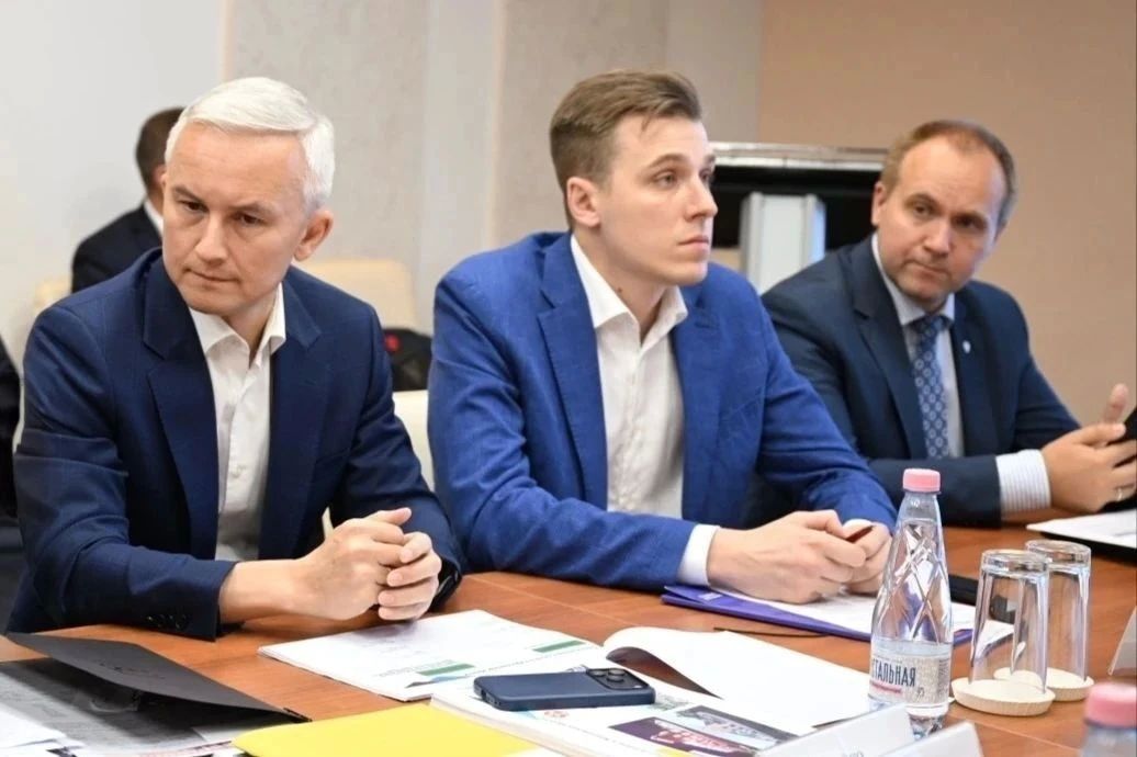 Михаил Евраев: На заседании инвестиционной комиссии подвели итоги рейтинга, который показывает, как в округах региона работают с бизнесом Михаил Евраев: На заседании инвестиционной комиссии подвели итоги рейтинга, который показывает, как в округах региона работают с бизнесом