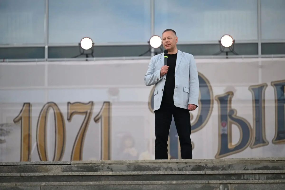 Михаил Евраев: Поздравил жителей Рыбинска с праздником Михаил Евраев: Поздравил жителей Рыбинска с праздником
