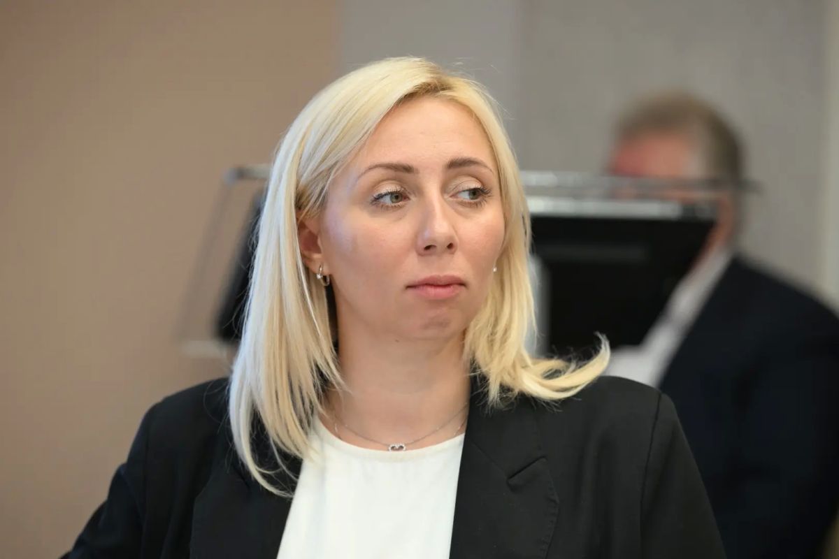 Михаил Евраев: С 1 августа в Рыбинске по просьбам жителей запущен новый автобусный маршрут номер 39. Он соединил микрорайоны Заволжье и Веретье, связал жителей с ключевыми объектами города: школами, спортивными комплексами... Михаил Евраев: С 1 августа в Рыбинске по просьбам жителей запущен новый автобусный маршрут номер 39. Он соединил микрорайоны Заволжье и Веретье, связал жителей с ключевыми объектами города: школами, спортивными комплексами...