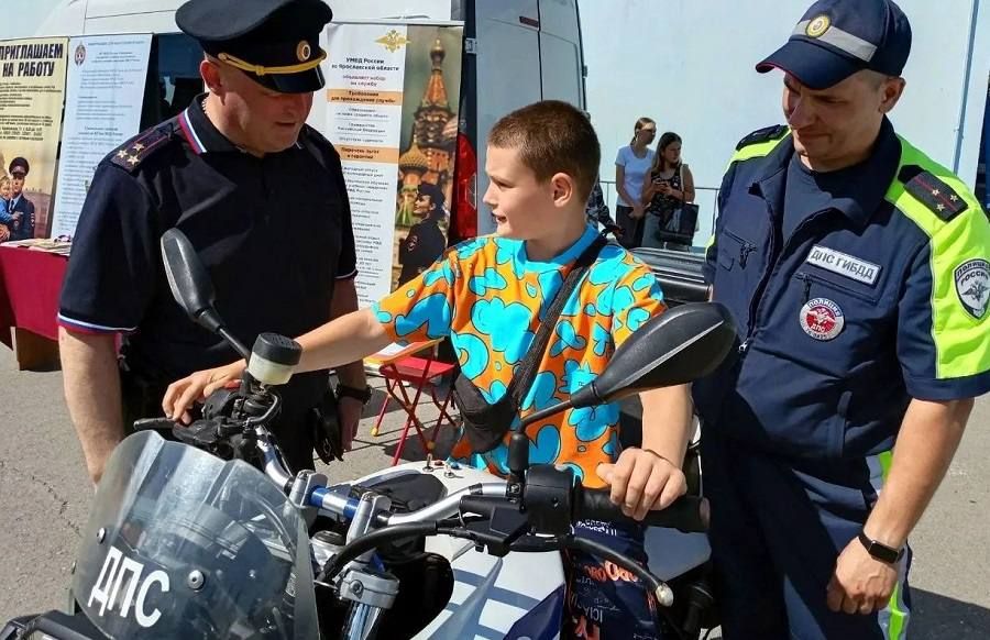 К безопасности на дорогах горожан призвали в День города Рыбинска К безопасности на дорогах горожан призвали в День города Рыбинска