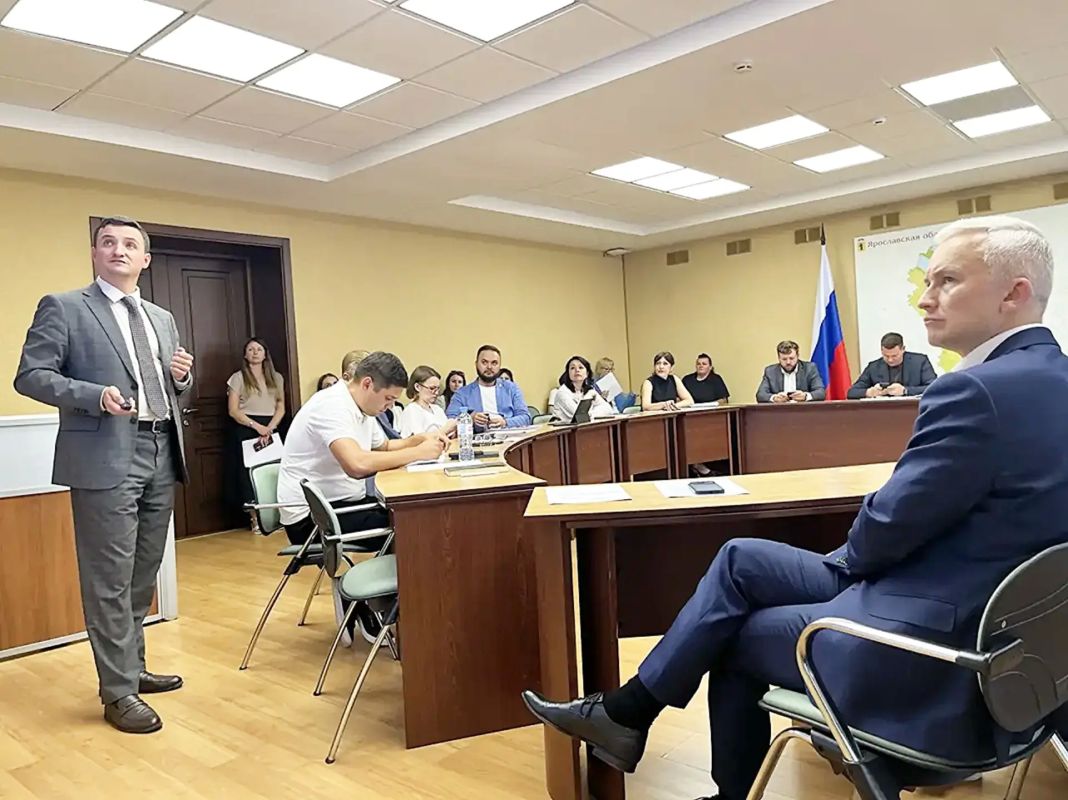 В Правительстве области прошло заседание рабочей группы по разработке генерального плана Ярославля В Правительстве области прошло заседание рабочей группы по разработке генерального плана Ярославля