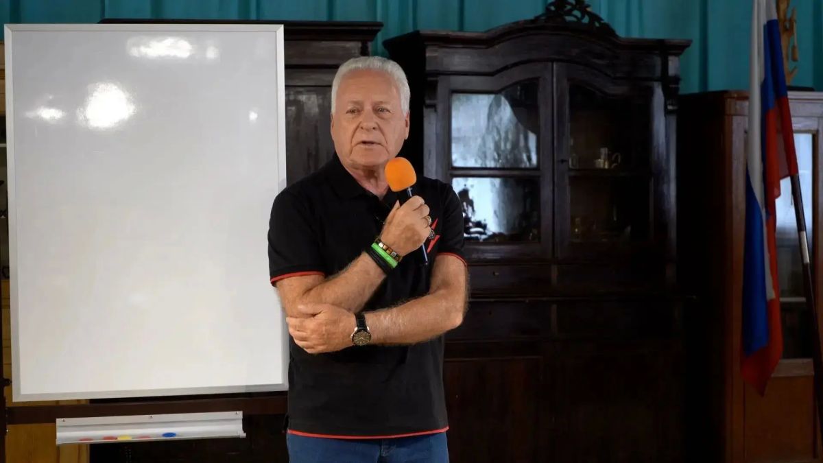 Михаил Евраев: Запустили новый региональный проект «Семейные форумы» Михаил Евраев: Запустили новый региональный проект «Семейные форумы»