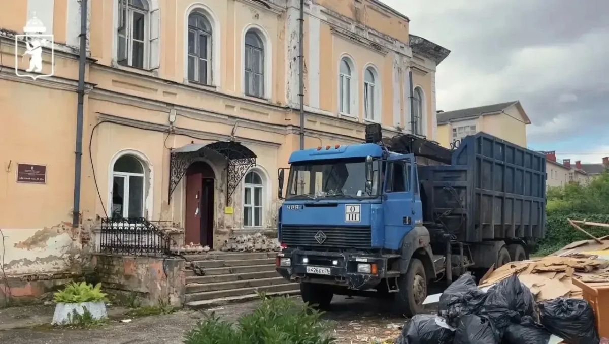 Артём Молчанов: Ежегодно мы развиваем сферу образования Ярославля, и в этом году — это наш безусловный приоритет Артём Молчанов: Ежегодно мы развиваем сферу образования Ярославля, и в этом году — это наш безусловный приоритет