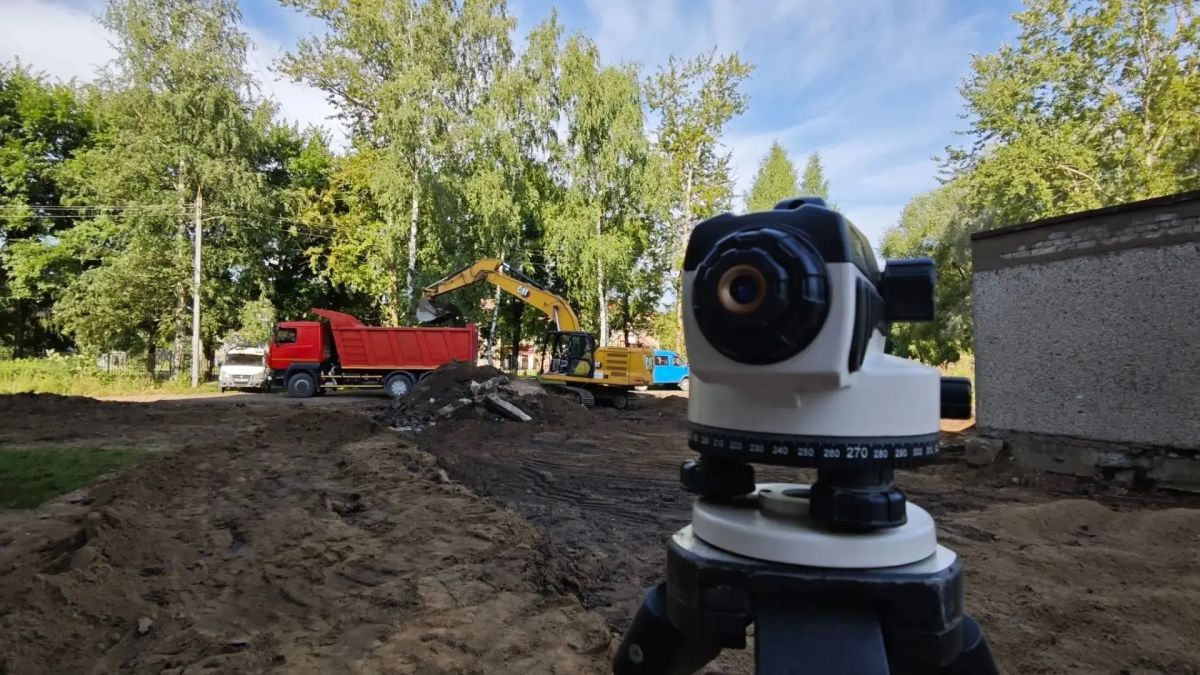 В Рыбинске продолжается благоустройство дворовых территорий В Рыбинске продолжается благоустройство дворовых территорий