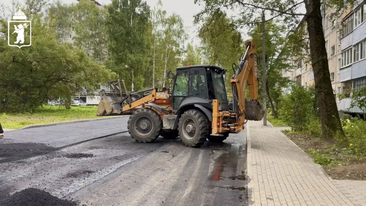 Ремонт двора дома №99 по Ленинградскому проспекту — на завершающем этапе Ремонт двора дома №99 по Ленинградскому проспекту — на завершающем этапе