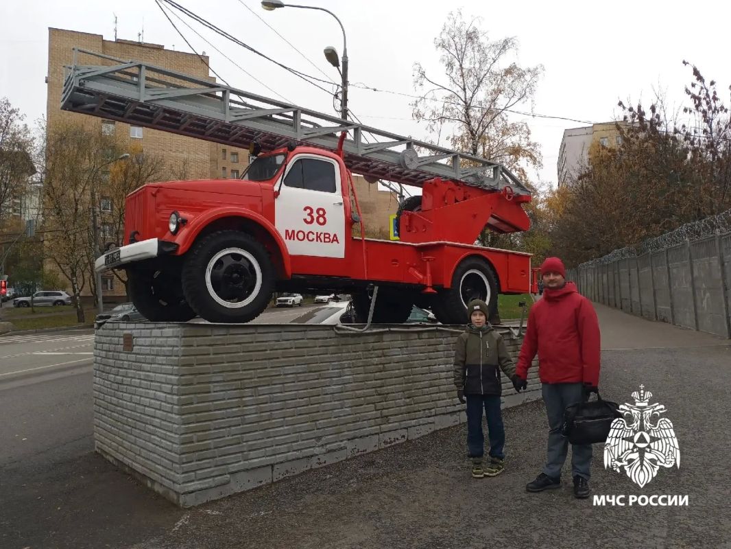 #ЛицаМЧС. Сегодня в рубрике расскажем о майоре внутренней службы Сергее Чистякове, заместителе начальника отдела надзорной деятельности и профилактической работы по г. Рыбинску, Рыбинскому и Пошехонскому районам Главного... #ЛицаМЧС. Сегодня в рубрике расскажем о майоре внутренней службы Сергее Чистякове, заместителе начальника отдела надзорной деятельности и профилактической работы по г. Рыбинску, Рыбинскому и Пошехонскому районам Главного...
