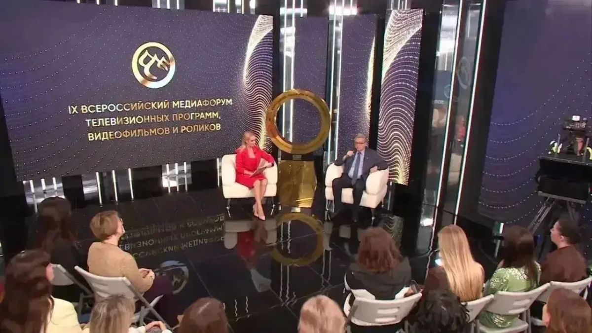 Рифат Сабитов принял участие в IX Всероссийском медиафоруме «Золотое кольцо России», состоявшемся в Ярославле Рифат Сабитов принял участие в IX Всероссийском медиафоруме «Золотое кольцо России», состоявшемся в Ярославле
