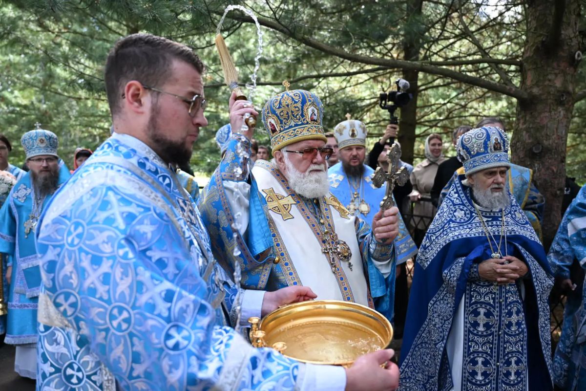 Михаил Евраев: Большой праздник в Толге. Сегодня обитель отмечает 712 лет с момента основания Михаил Евраев: Большой праздник в Толге. Сегодня обитель отмечает 712 лет с момента основания
