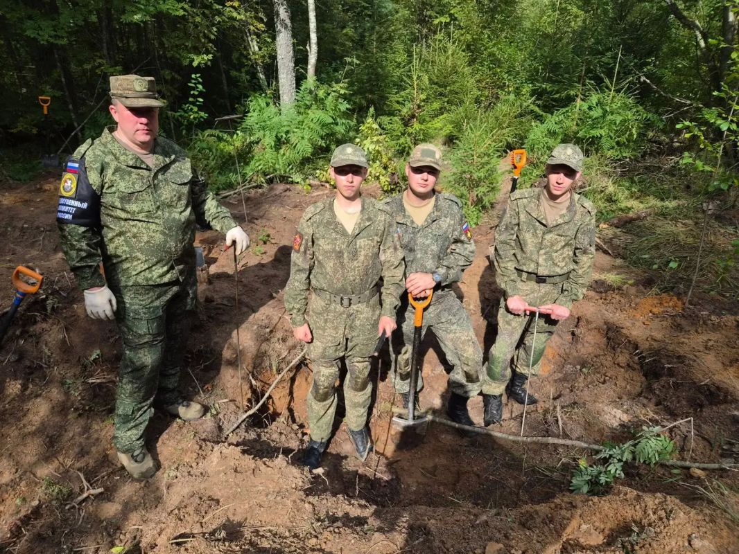 Офицеры военного следственного отдела СК России по гарнизону Великий Новгород приняли участие в поисковой экспедиции «Долина» Офицеры военного следственного отдела СК России по гарнизону Великий Новгород приняли участие в поисковой экспедиции «Долина»