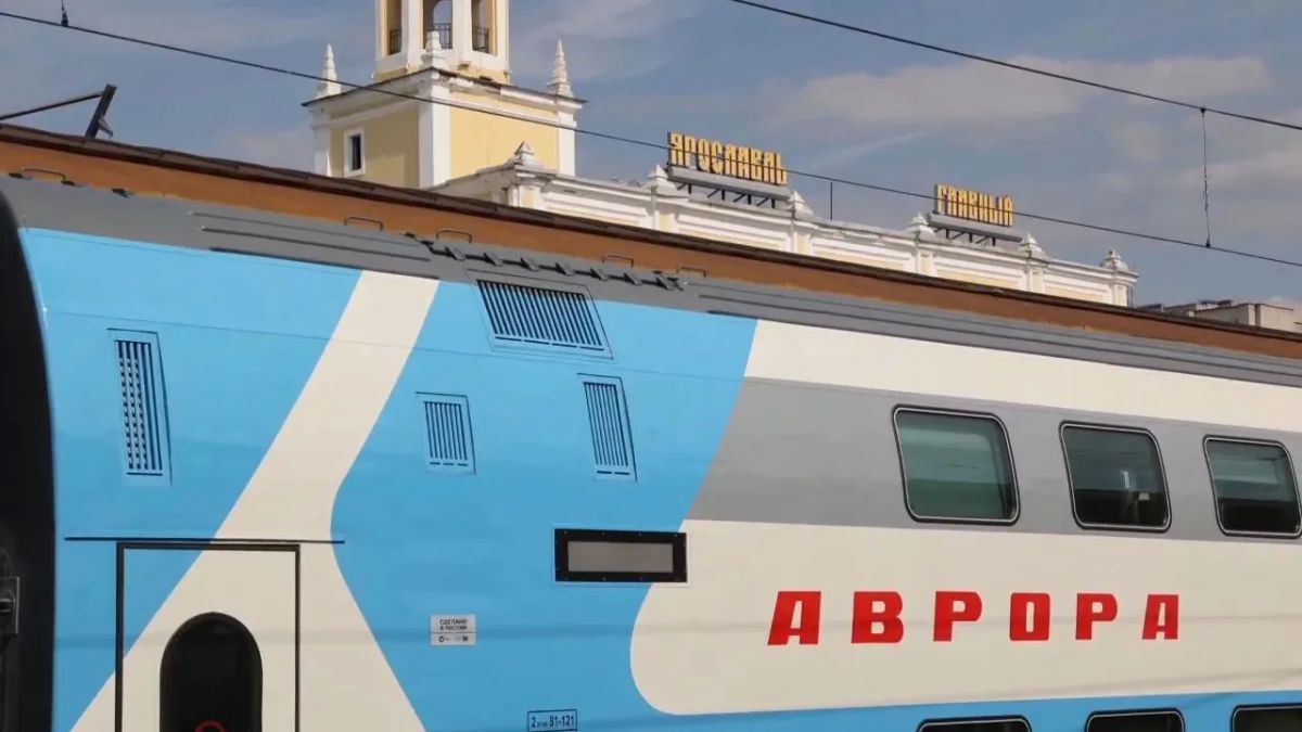 Михаил Евраев: В Ярославль прибыл первый двухэтажный экспресс «Аврора» Михаил Евраев: В Ярославль прибыл первый двухэтажный экспресс «Аврора»