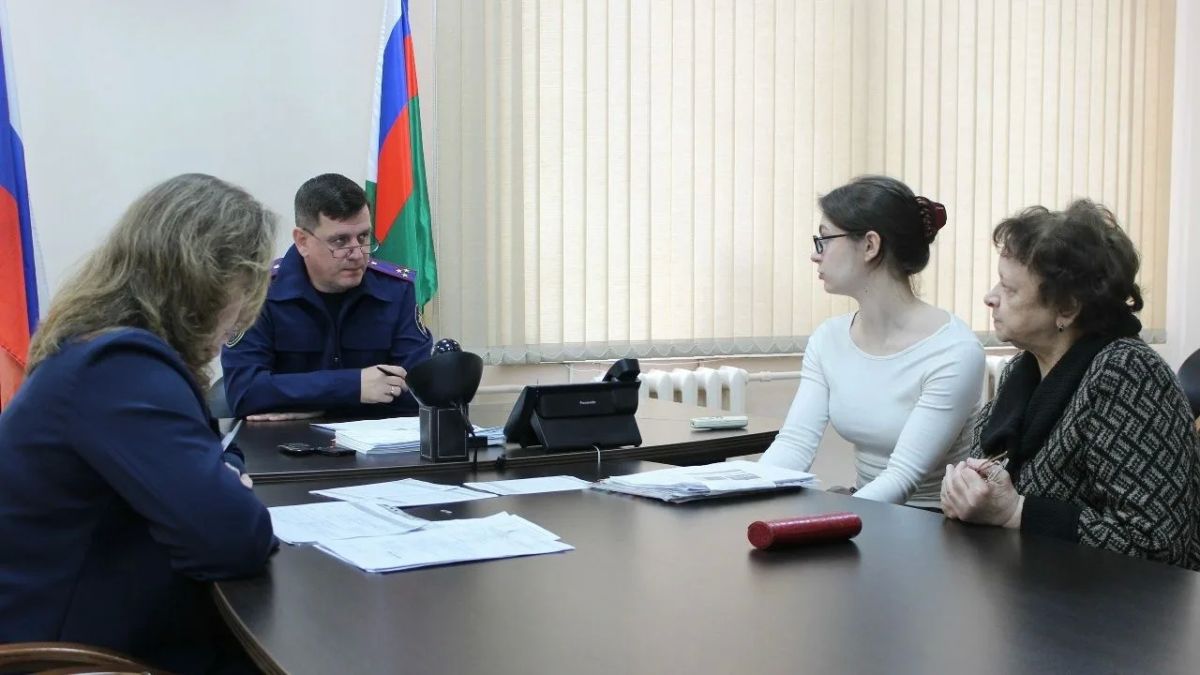 Исполняющий обязанности руководителя регионального следственного управления провел тематический прием граждан Исполняющий обязанности руководителя регионального следственного управления провел тематический прием граждан