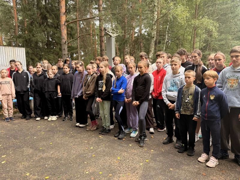 Полицейские и общественники завершают посещение летних лагерей в рамках акции «Каникулы с Общественным советом» Полицейские и общественники завершают посещение летних лагерей в рамках акции «Каникулы с Общественным советом»
