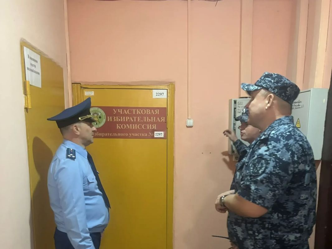 Заместитель прокурора Ярославской области Андрей Смирнов провел проверку исполнения законодательства в следственном изоляторе № 1 Управления Федеральной службы исполнения наказаний России по Ярославской области Заместитель прокурора Ярославской области Андрей Смирнов провел проверку исполнения законодательства в следственном изоляторе № 1 Управления Федеральной службы исполнения наказаний России по Ярославской области
