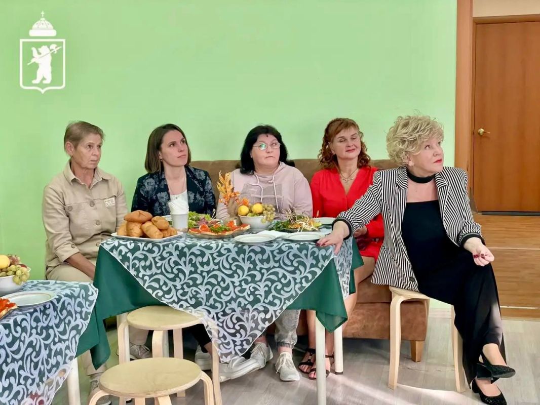 Артём Молчанов: Состоялась важная и содержательная встреча с активом городской организации женщин Ярославля Артём Молчанов: Состоялась важная и содержательная встреча с активом городской организации женщин Ярославля