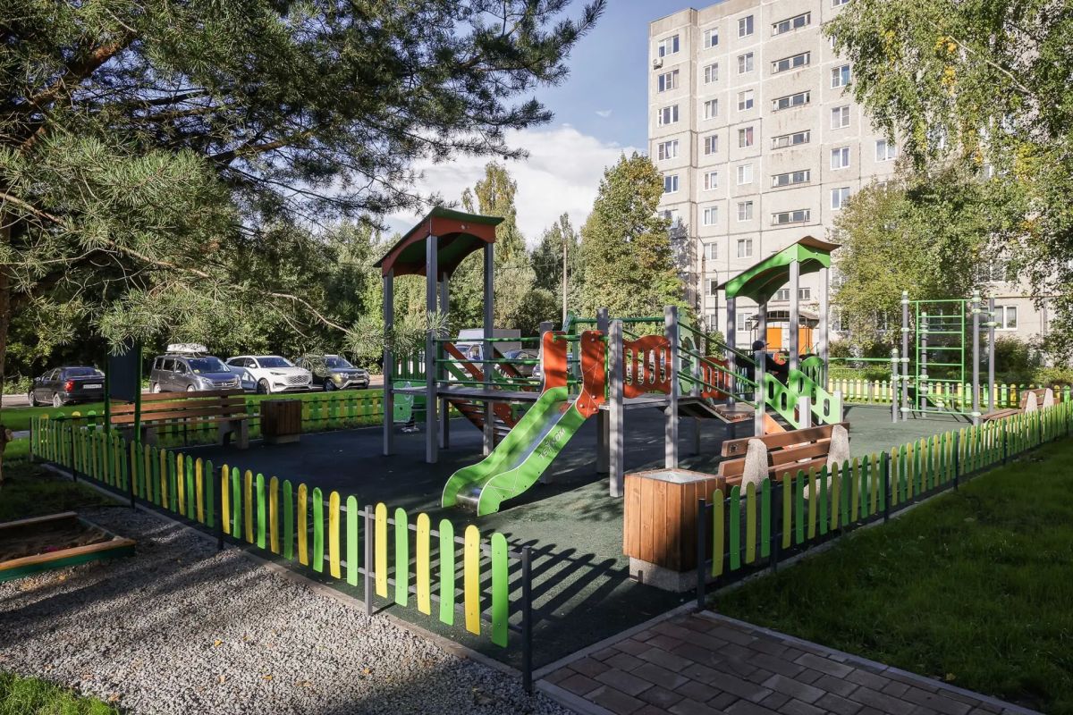 В Рыбинске завершили ремонт двора на Юбилейной улице В Рыбинске завершили ремонт двора на Юбилейной улице