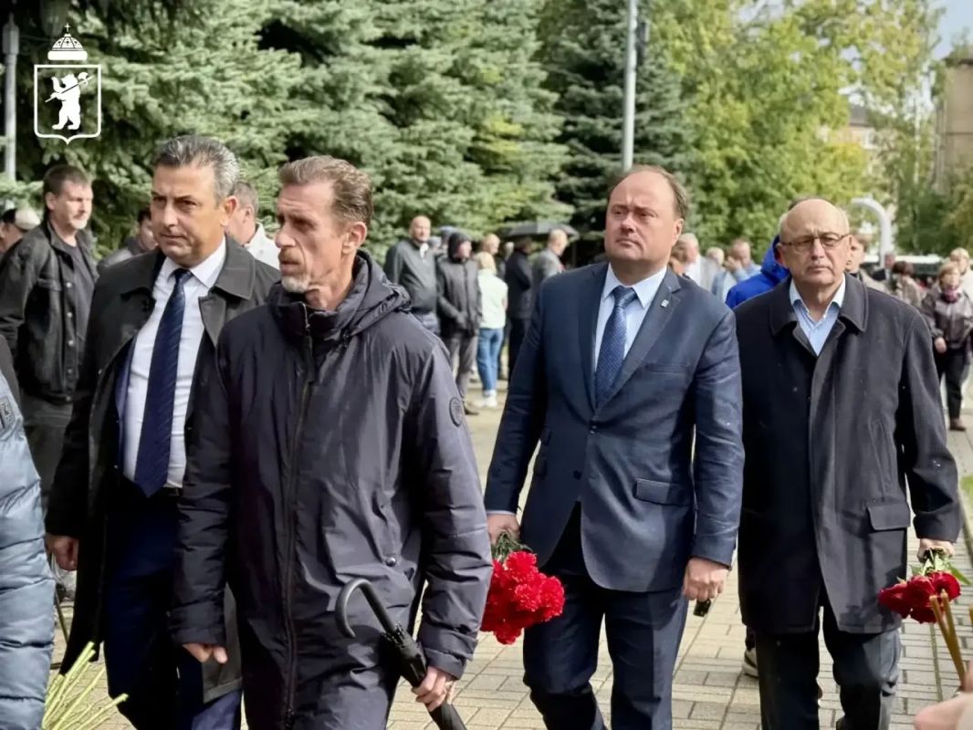 15 лет прошло со дня трагедии «Локомотива» 15 лет прошло со дня трагедии «Локомотива»