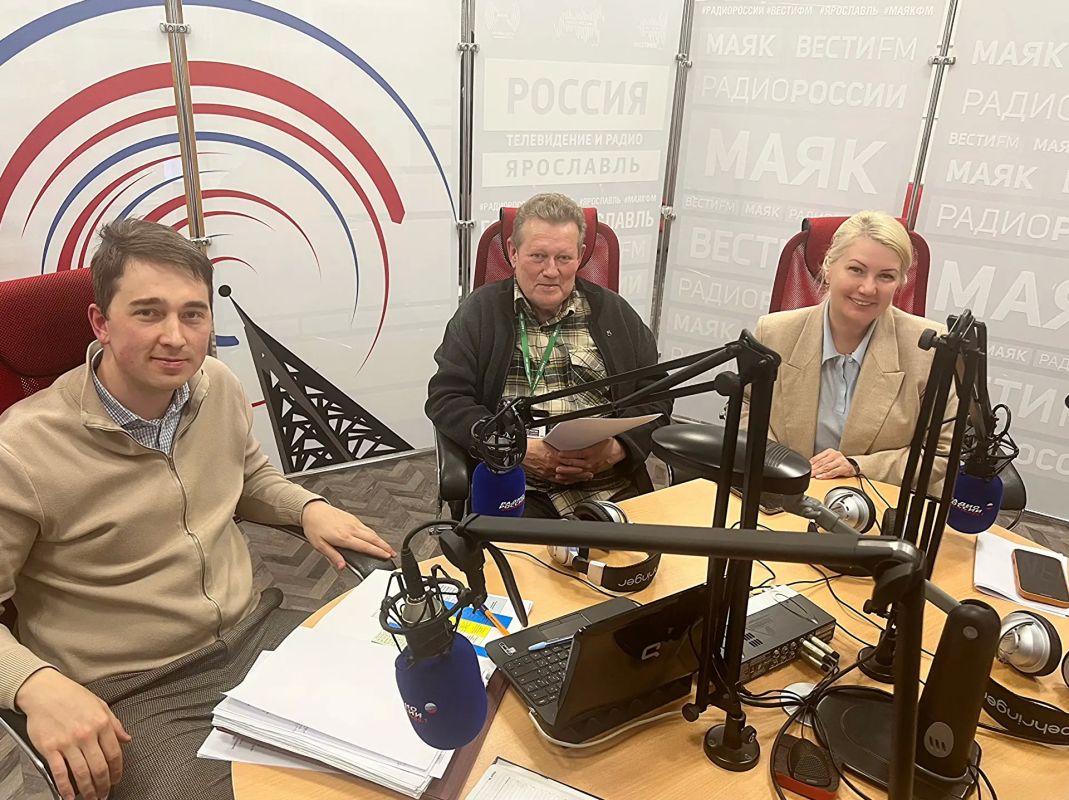 В эфире «Радио России. Ярославль» обсудили, как меняются наши парки, скверы, набережные и дворы В эфире «Радио России. Ярославль» обсудили, как меняются наши парки, скверы, набережные и дворы