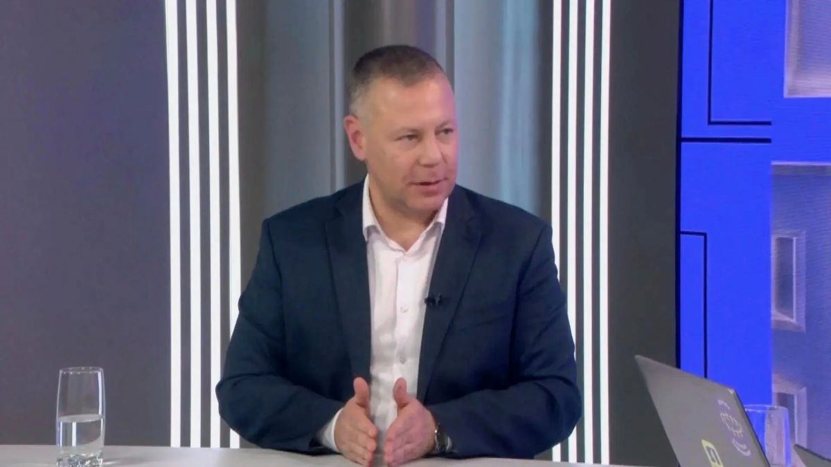 Около пяти тысяч обращений поступило на прямую линию губернатора Ярославской области Около пяти тысяч обращений поступило на прямую линию губернатора Ярославской области