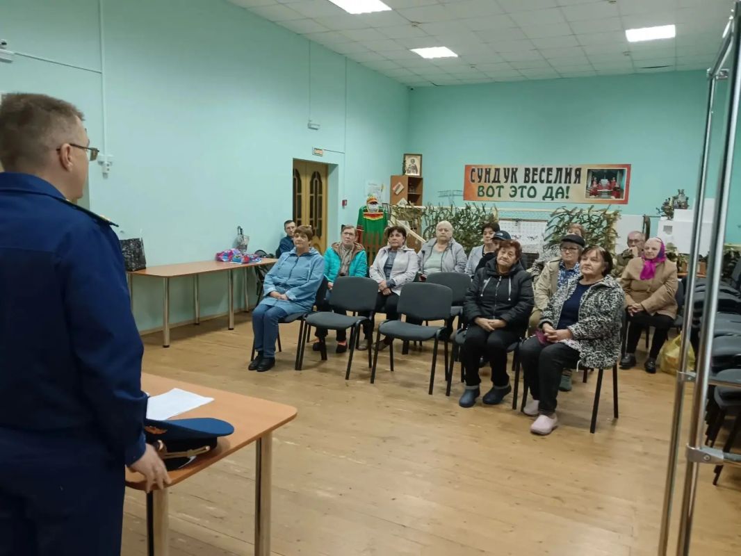 Прокурор Первомайского района Дмитрий Борисов встретился с жителями села Игнатцево