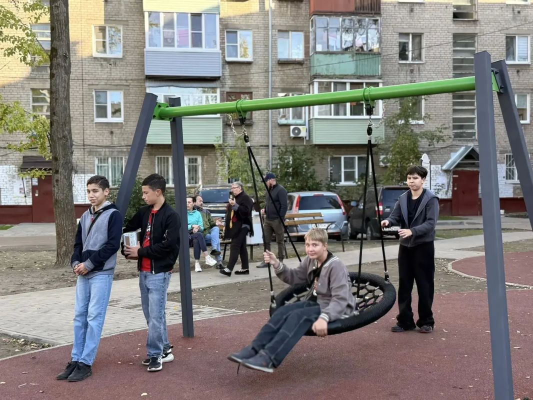 Михаил Евраев: По программе «Наши дворы» в этом году уже реализован 51 проект Михаил Евраев: По программе «Наши дворы» в этом году уже реализован 51 проект