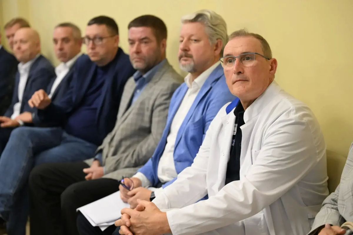 Михаил Евраев: Провел выездное заседание Координационного совета главных внештатных специалистов министерства здравоохранения Михаил Евраев: Провел выездное заседание Координационного совета главных внештатных специалистов министерства здравоохранения