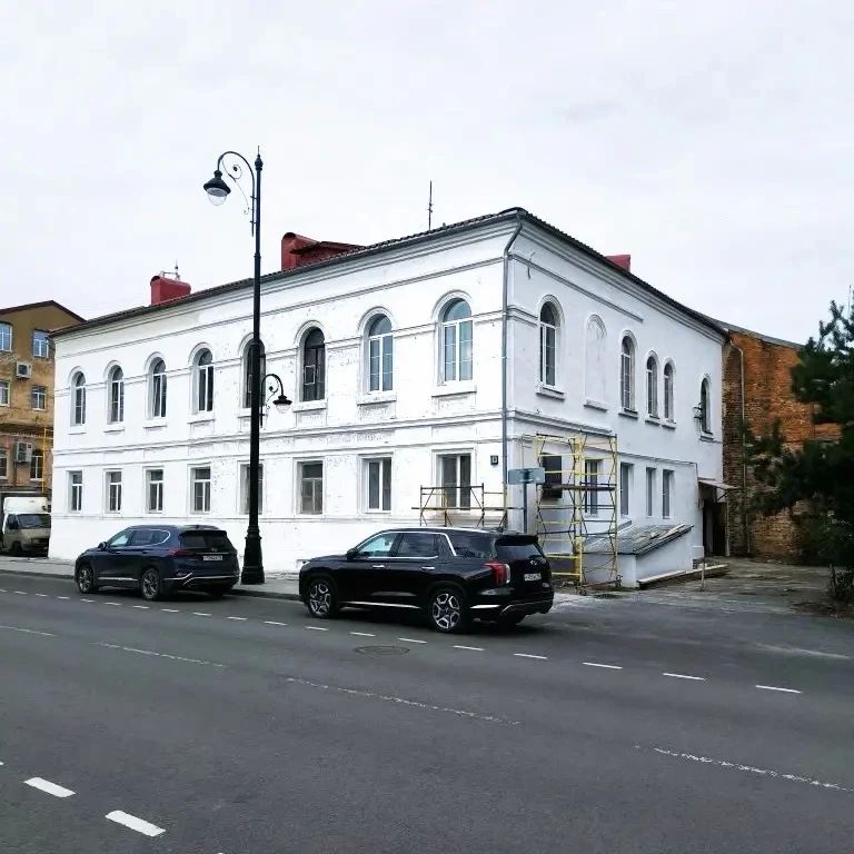 Сейчас в Ярославской области идет большая работа над фасадами жилых домов, причем сразу по двум направлениям: через региональный капремонт и специальную областную программу для исторических и центральных улиц Сейчас в Ярославской области идет большая работа над фасадами жилых домов, причем сразу по двум направлениям: через региональный капремонт и специальную областную программу для исторических и центральных улиц