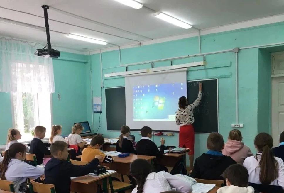 Михаил Евраев: На прямой линии жители спрашивали про привлечение специалистов в сельскую местность Михаил Евраев: На прямой линии жители спрашивали про привлечение специалистов в сельскую местность