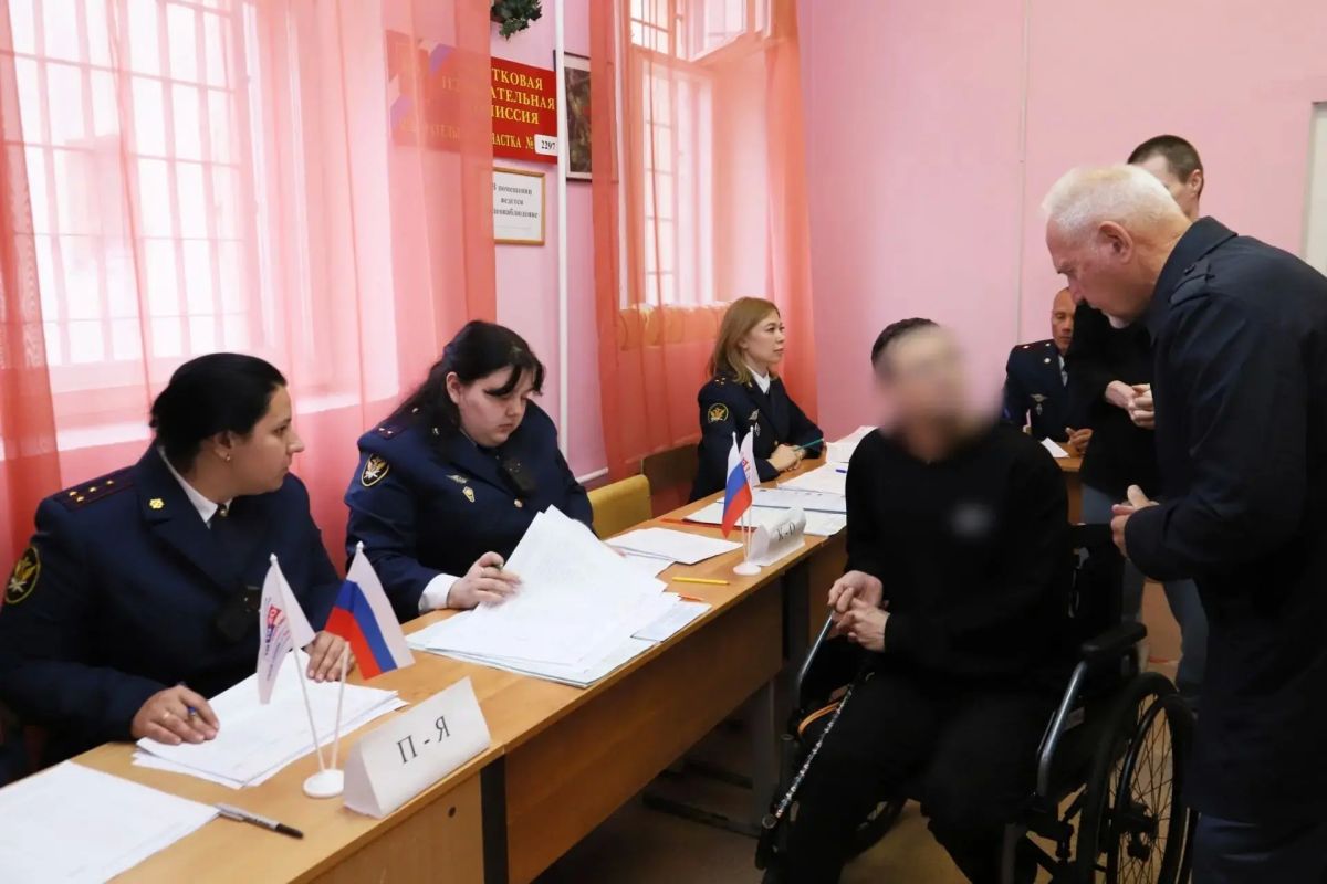 Голосуют в следственном изоляторе города Ярославля Голосуют в следственном изоляторе города Ярославля