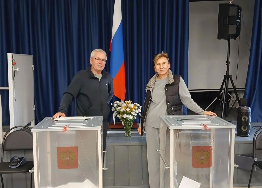 Мама, папа, я — голосующая семья! Мама, папа, я — голосующая семья!