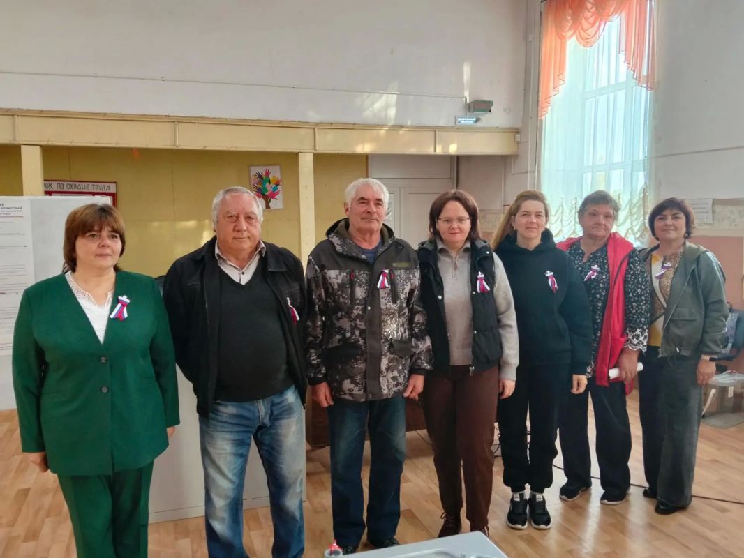 Наши команды УИК. В эти дни избирательные участки Ярославской области превратились в настоящие центры притяжения Наши команды УИК. В эти дни избирательные участки Ярославской области превратились в настоящие центры притяжения