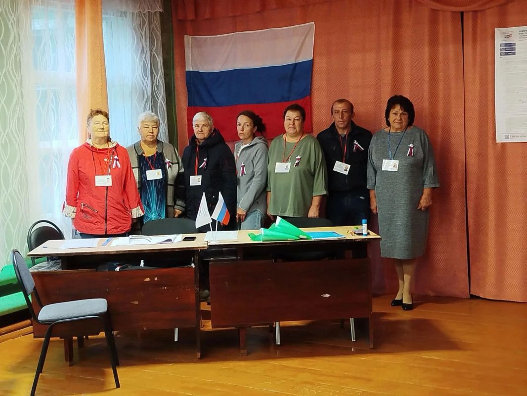 Наши команды УИК. В эти дни избирательные участки Ярославской области превратились в настоящие центры притяжения Наши команды УИК. В эти дни избирательные участки Ярославской области превратились в настоящие центры притяжения