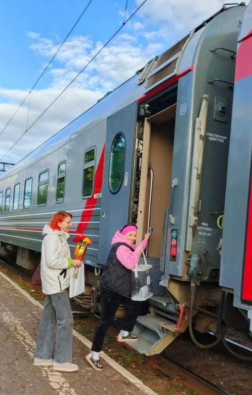 Каждый километр по бездорожью в самые отдаленные уголки региона — это шаг к тому, чтобы ни один голос не остался неуслышанным Каждый километр по бездорожью в самые отдаленные уголки региона — это шаг к тому, чтобы ни один голос не остался неуслышанным