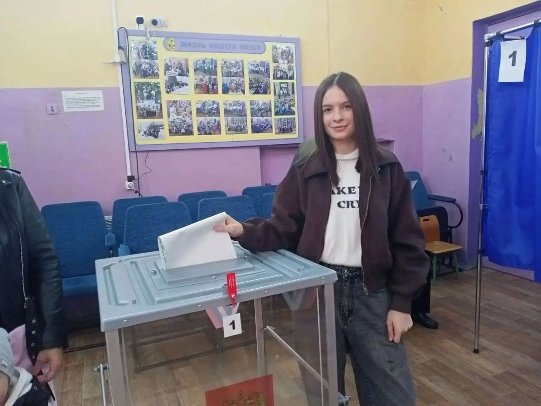 Выборы в Государственную Думу: до завершения голосования остается менее двух часов Выборы в Государственную Думу: до завершения голосования остается менее двух часов