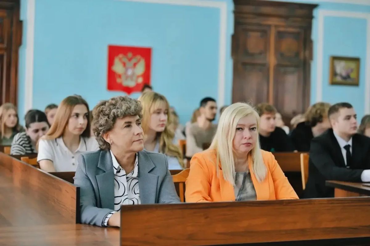 Артём Молчанов: Встреча со студентами вузов — всегда предметный разговор о будущем нашего города Артём Молчанов: Встреча со студентами вузов — всегда предметный разговор о будущем нашего города