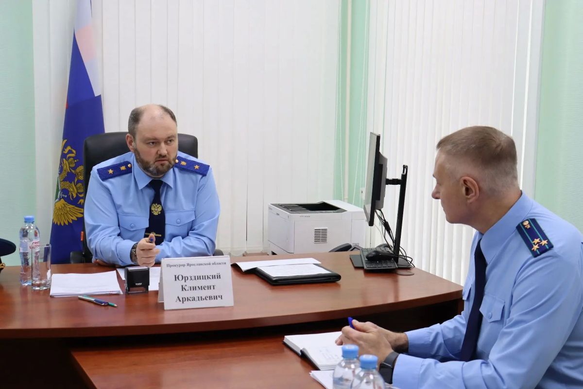Прокурор Ярославской области Климент Юрздицкий провел личный прием жителей Кировского района города Ярославля Прокурор Ярославской области Климент Юрздицкий провел личный прием жителей Кировского района города Ярославля
