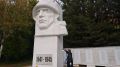 В Рыбинске завершаются работы по благоустройству мемориала на улице Пятилетки