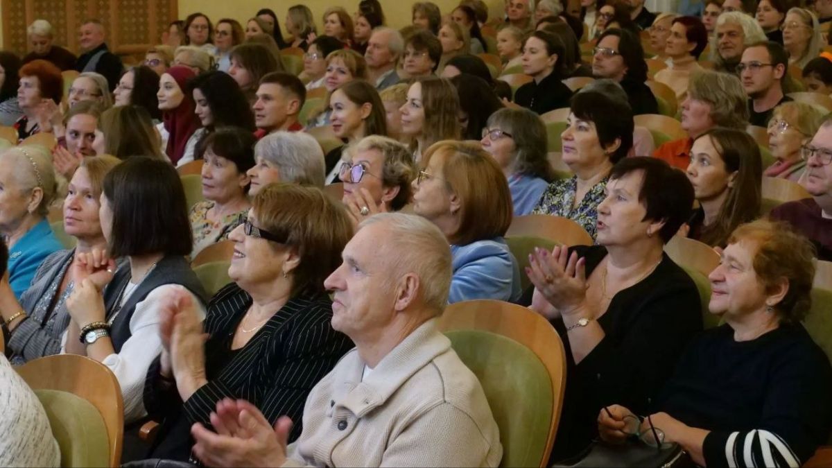 Михаил Евраев: В Ярославле стартовал II Осенний арфовый фестиваль Михаил Евраев: В Ярославле стартовал II Осенний арфовый фестиваль
